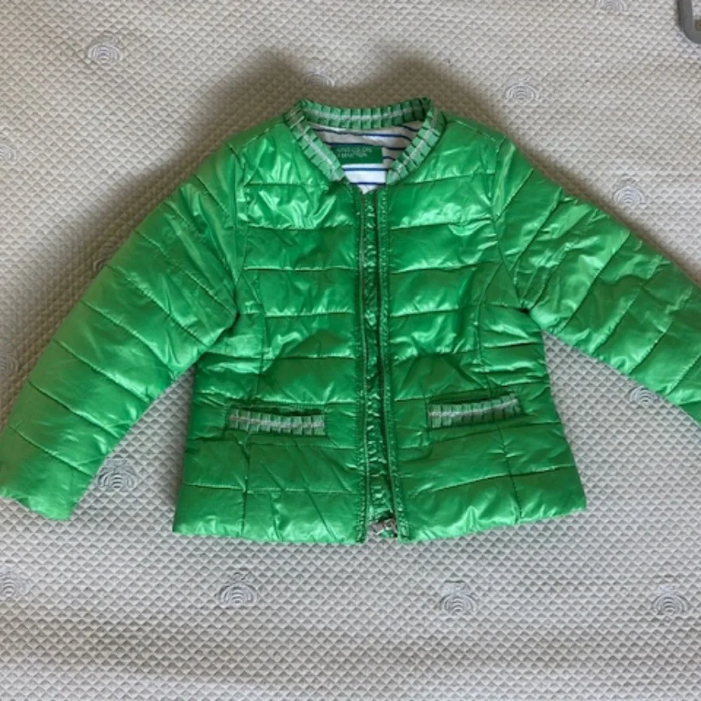 United Colors of Benetton Girls Kelly Green Padded Puffer Jacket Size 2Y 90cm